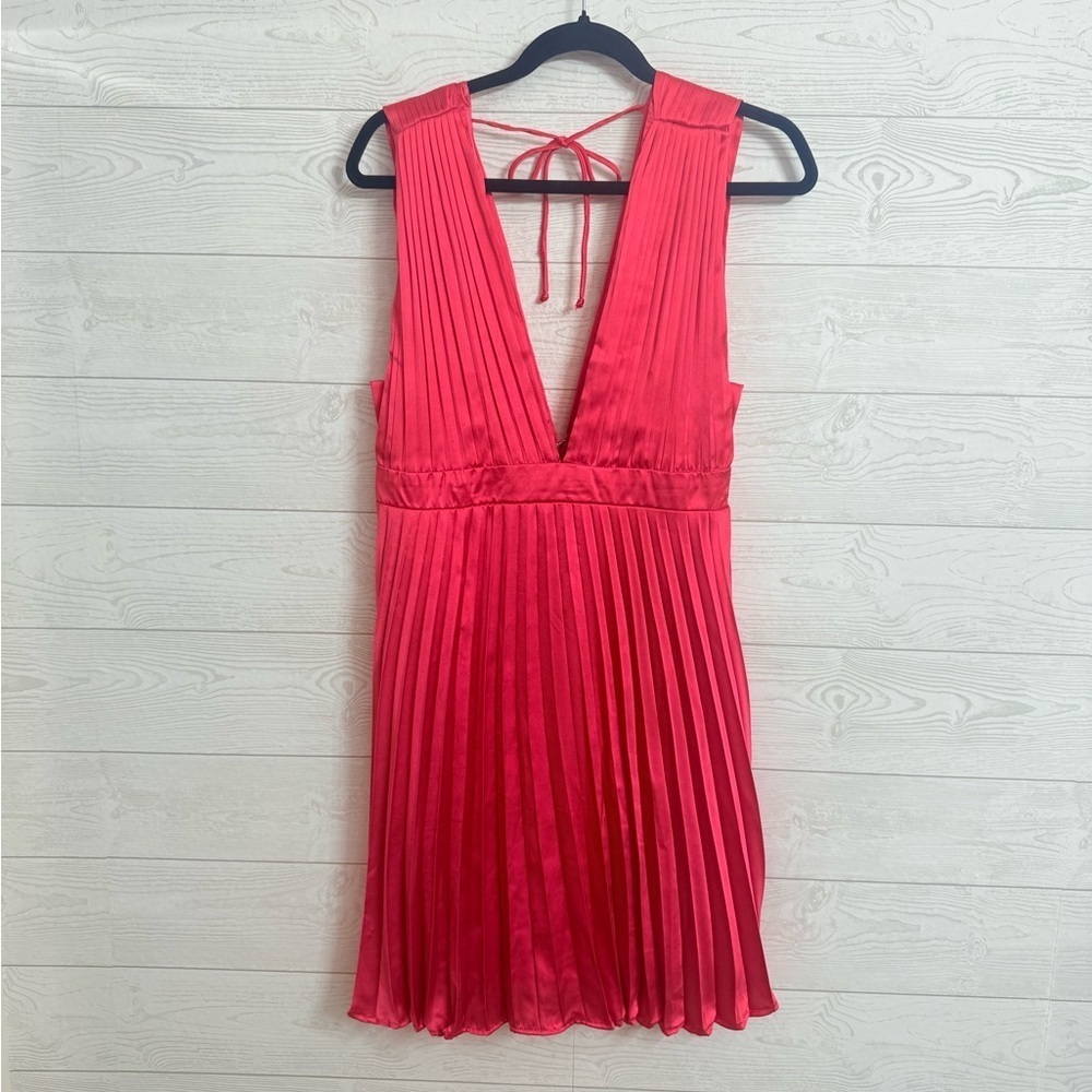Sincerely Jules Retro Women’s Hot Pink Sleeveless Pleated Dress. Size L